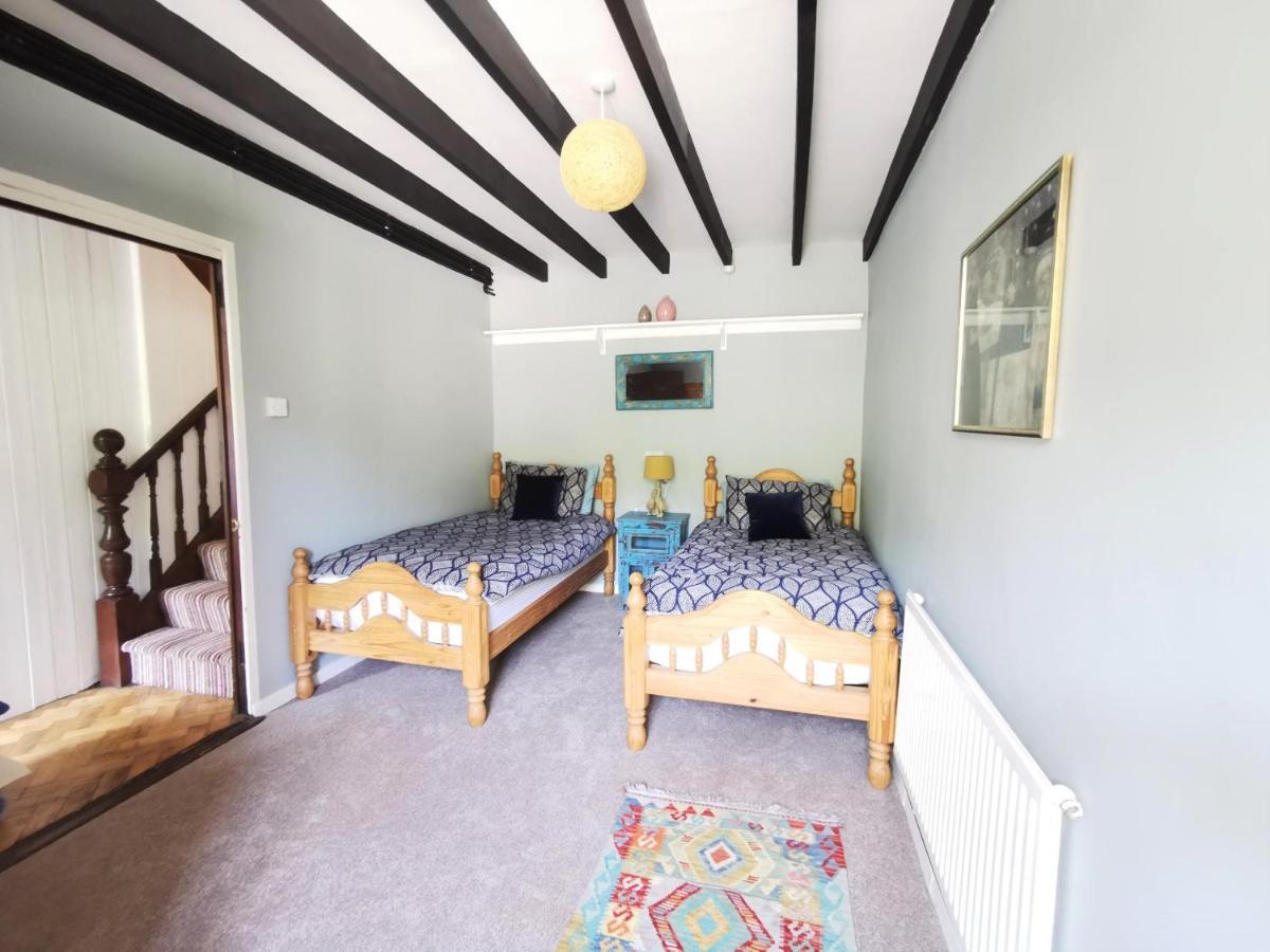 Wellstone Cottages - Jasmine Llanfyrnach Exteriör bild