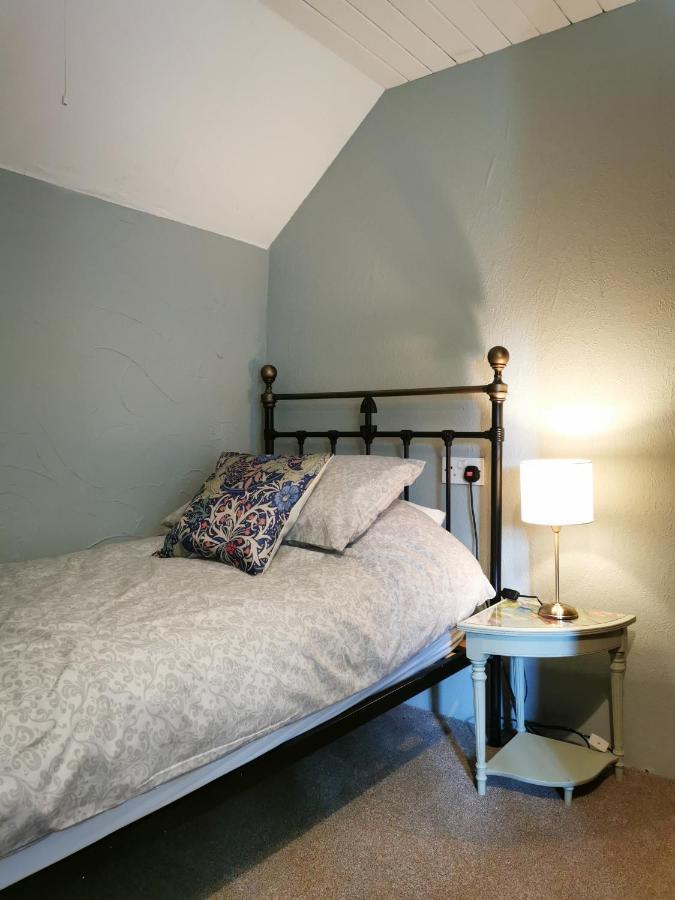 Wellstone Cottages - Jasmine Llanfyrnach Exteriör bild